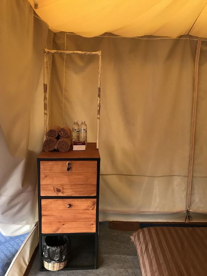 Готель Kondee Cino Cafe & Glamping Кхао-Кхо Екстер'єр фото