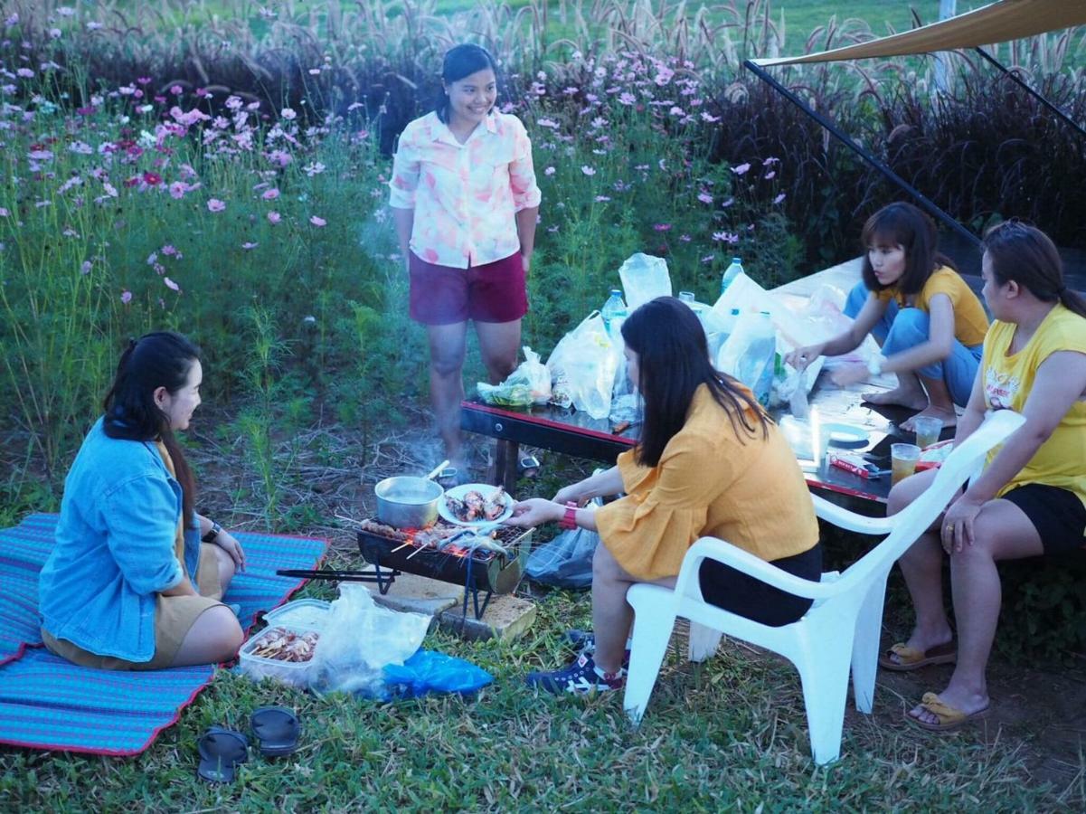 Готель Kondee Cino Cafe & Glamping Кхао-Кхо Екстер'єр фото
