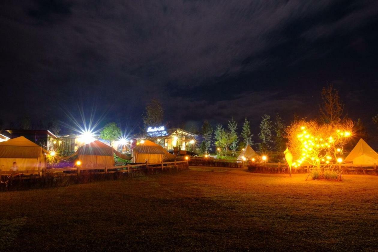 Готель Kondee Cino Cafe & Glamping Кхао-Кхо Екстер'єр фото