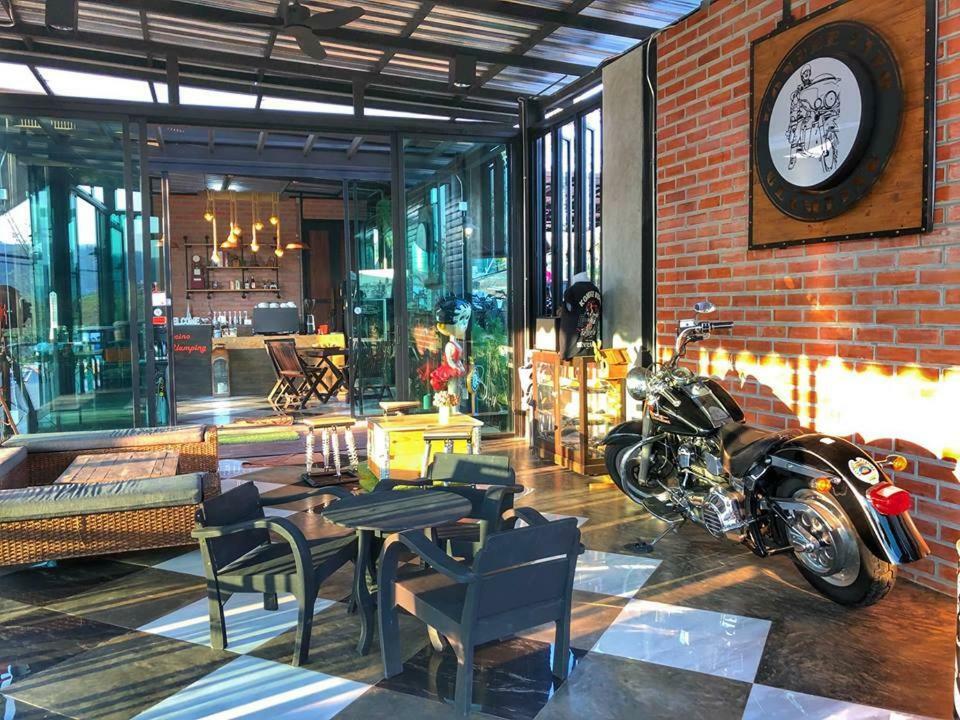 Готель Kondee Cino Cafe & Glamping Кхао-Кхо Екстер'єр фото
